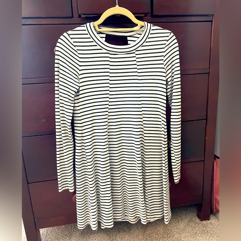 Love sleeve mini dress - black and white stripes